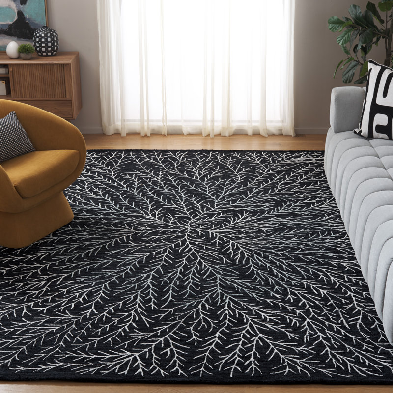 Soho Hand Tufted Wool/Cotton/Viscose Floral Rug in Black/Ivory, Rectangle 8' x 10'