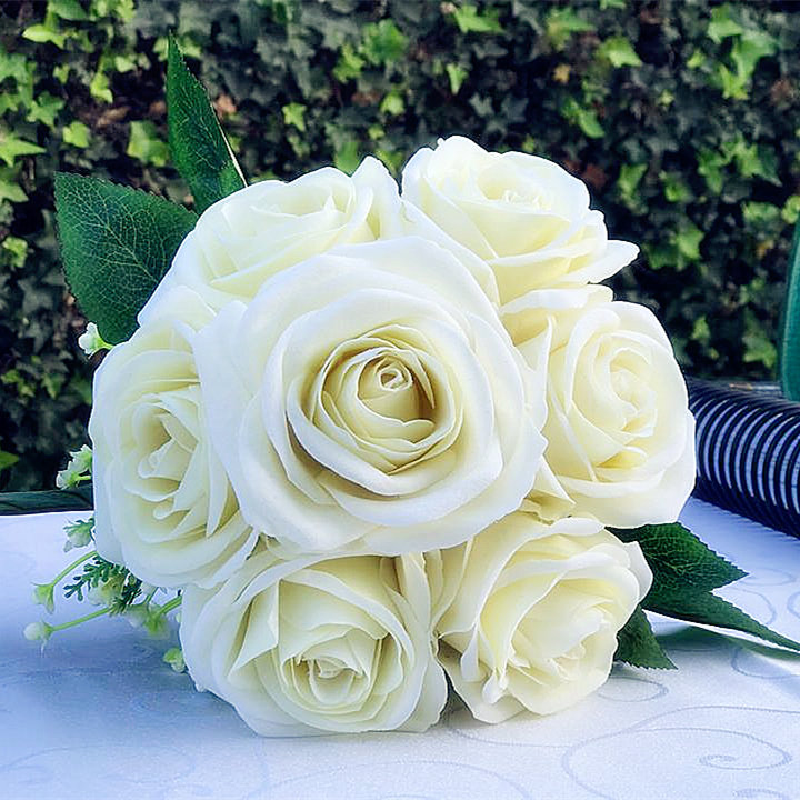 Arrangement floral rose, Non, Crème
