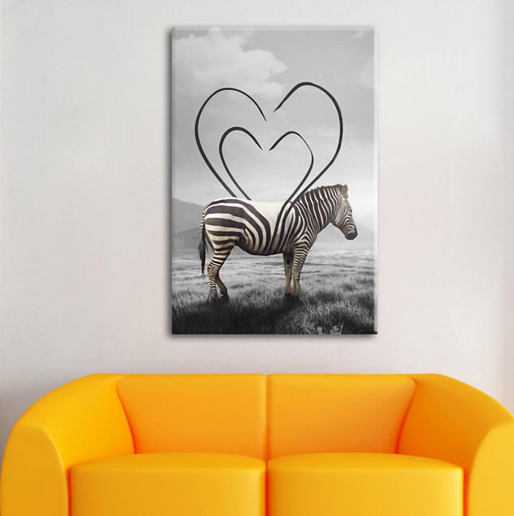 Leinwandbild Zebra mit Herzbotschaft in der Savanne B&W Detail