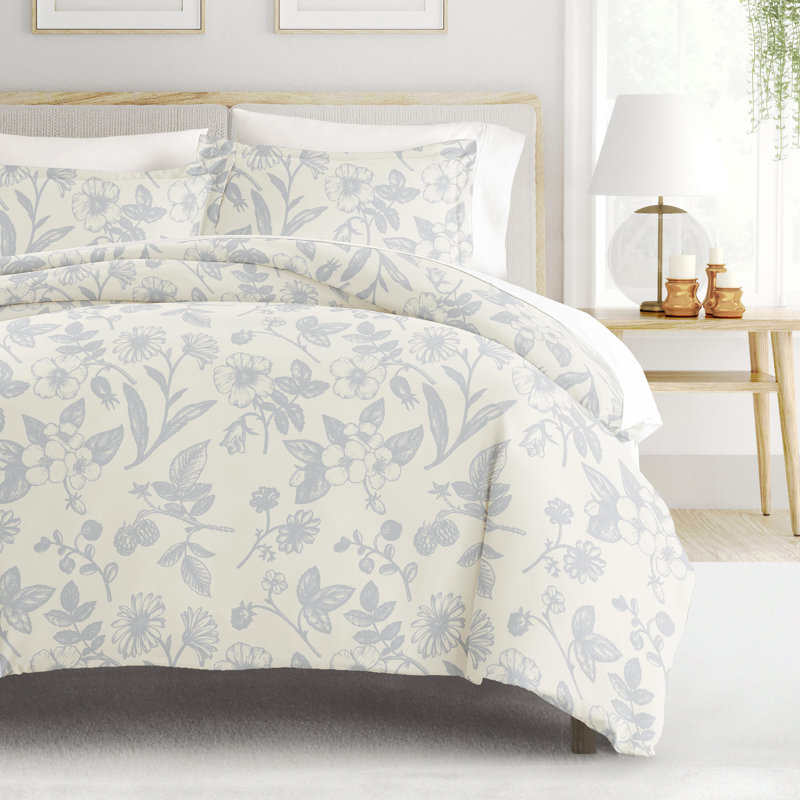Super Soft Double Brushed Duvet Cover Set, Light Blue Floral, Full/ Queen Duvet Cover + 2 Shams