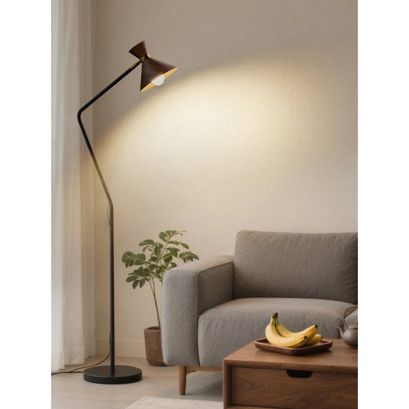 Lampe sur pied en fer de style médiéval