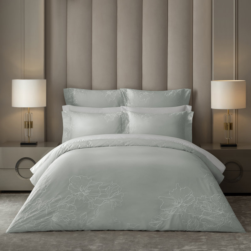 Bedding, Queen