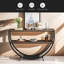 Console de style rustique de conception industrielle en métal texturé demi-lune-378072424