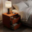 Table de chevet moderne Mid-Century avec tiroir, tablettes et station de charge