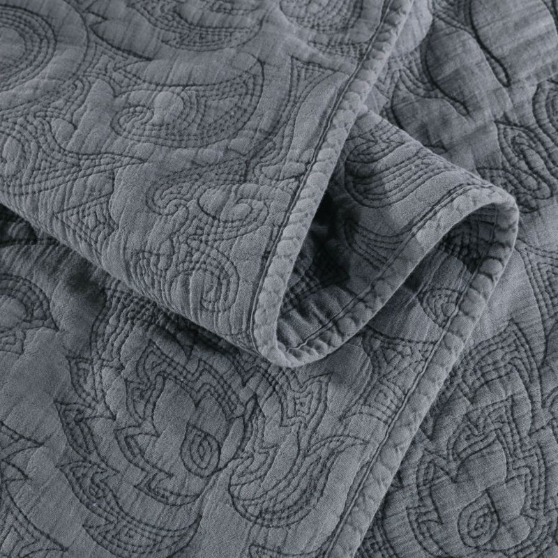 Modern & Contemporary Cotton Quilt, Gray, Queen Quilt + 2 Standard Shams