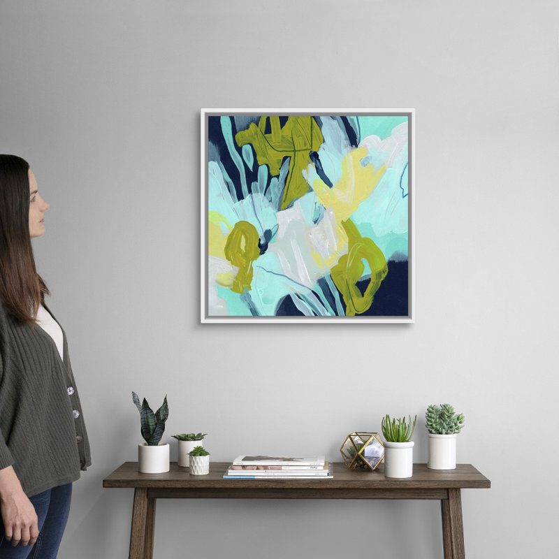 «Pistil I» par June Erica Vess - reproduction d'art, H 26 po x l 26 po x P 1,75 po, Toile blanche encadrée