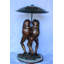 Fontaine en bronze, deux grenouilles avec parasol, collection Nifao, 33 po x 33 po x H 51 po