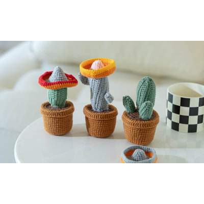 Cacti Amigurumi DIY Crochet Kit Wizardi F07N8-M191-M193
