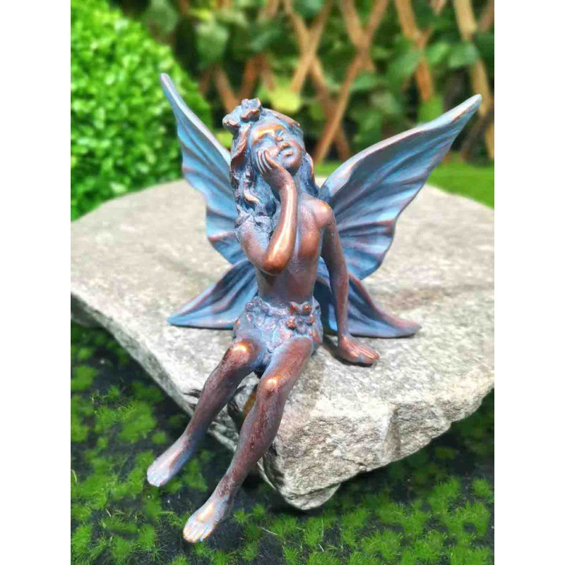 Dulton Plastic Garden Statue