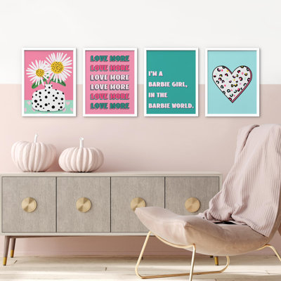 «I'm A Barbie Girl In The Barbie World Heart Chrysanthemum», reproduction de papier encadrée sur papier, 4 pièces