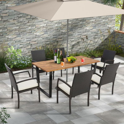 6-Person Acacia Wood Outdoor Dining Table With 2 Inch Umbrella Hole