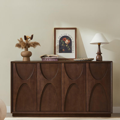 Buffet 59,69 "- portes arquées classiques en bois massif de 2 pouces avec une touche rétro