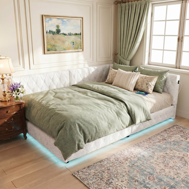 Bed, White