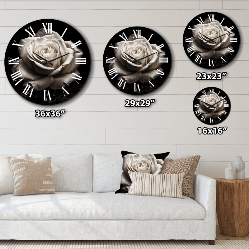 Horloge murale rose, horloge décorative fleur blanche - gouttelettes de rosée du matin I, Moyenne