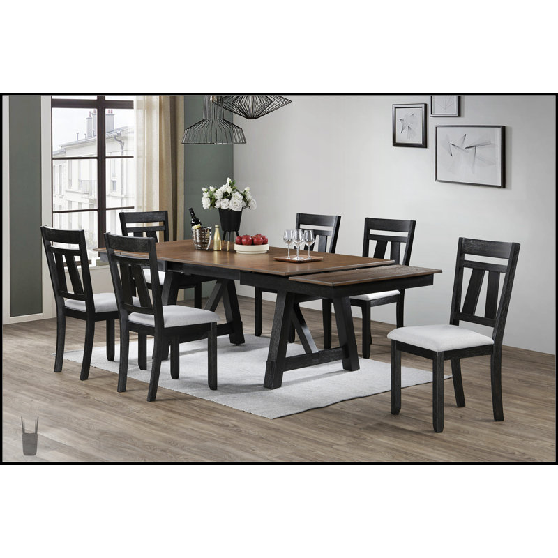 Ensemble de table de salle à manger extensible 7 pièces de style chalet avec chaises rembourrées, deux rallonges autoportantes et fabrication en bois massif pour une utilisation polyvalente