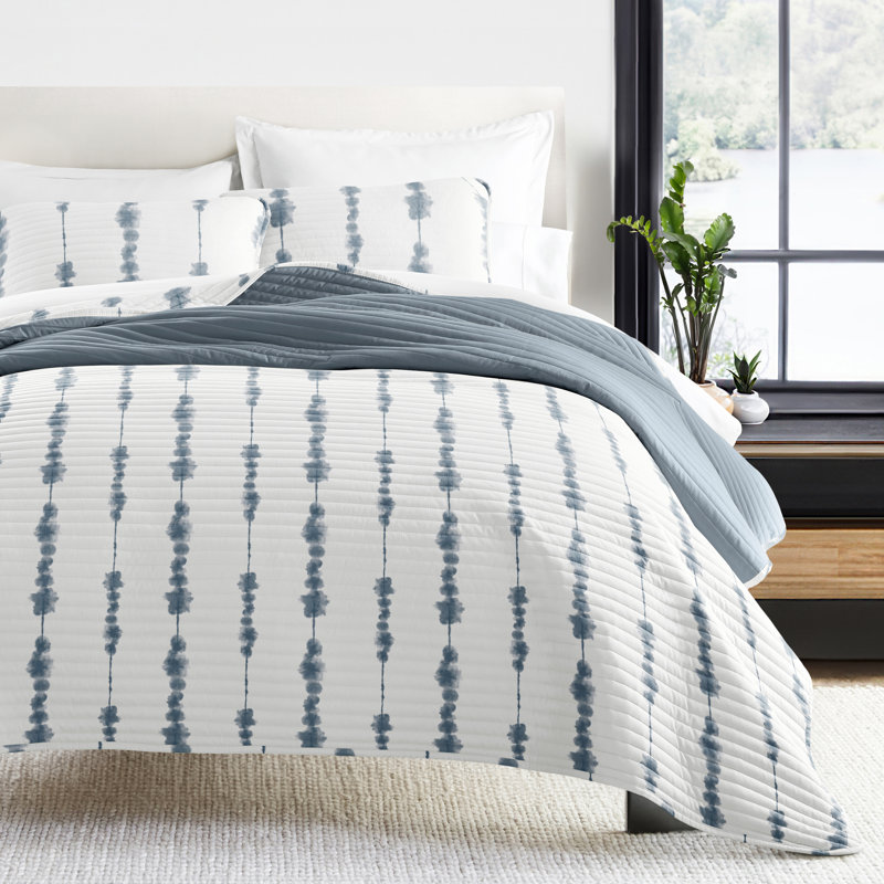 All Season Reversible Quilt Set Dusk Blue by Becky Cameron, King Quilt + 2 King Shams