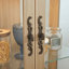 Vitrine lumineuse en verre avec tablettes réglables, armoire de salon