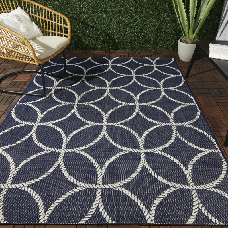 Tapis intérieur / extérieur bleu marine Hedvige, Rectangle 7 pi 10 po x 10 pi