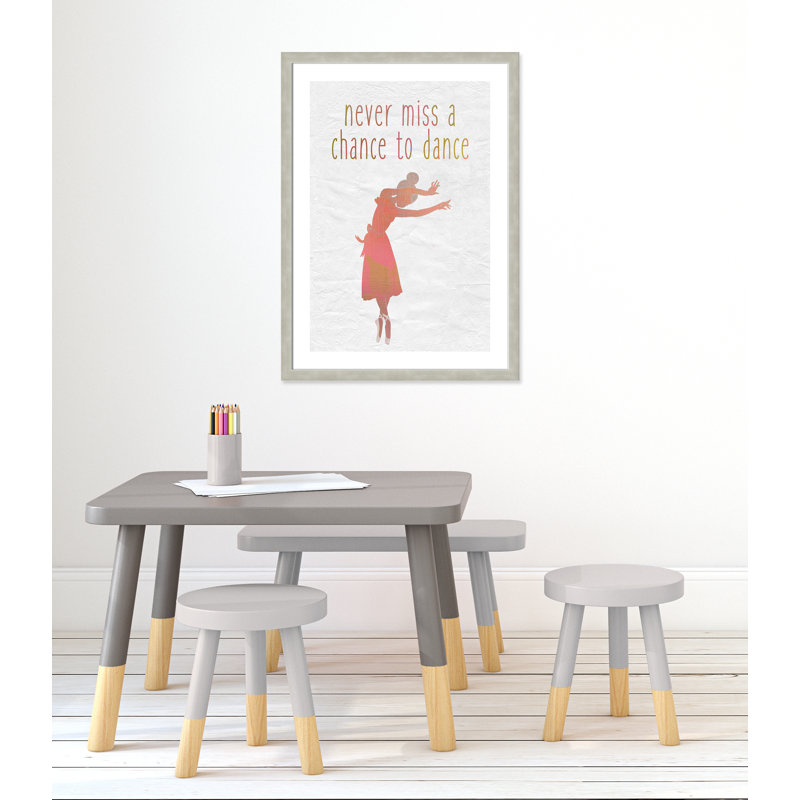 Impression sur papier Dance B, H 34,5 po x l 24,5 po x P 0,6 po, Encadré plat argent chaud
