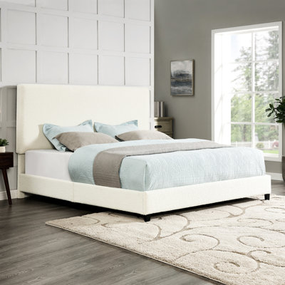 Très grand lit pour chambre avec cadre rembourré en tissu blanc Boucle - style transitionnel pour