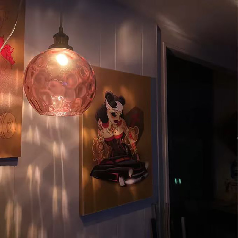  Luminaire suspendu simple en forme de globe rouge rustique moderne à 1 lumière de 8 po avec abat-jour en verre Joulane, éclairage de cuisine de ferme avec douille E26 pour la cuisine, le salon, la salle à manger
