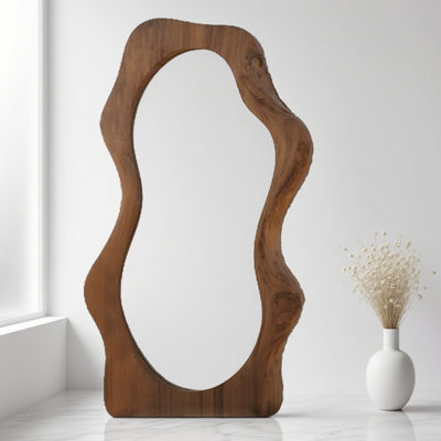 Miroir style français à cadre irrégulier