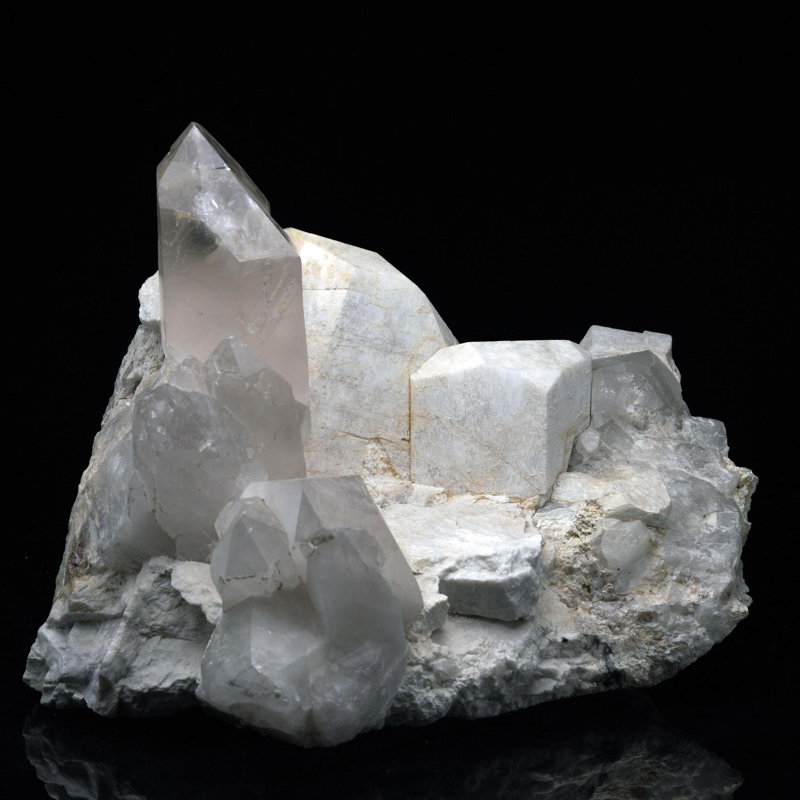 Quartz on Feldspar