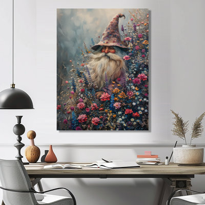 Gnome rose et rose au printemps