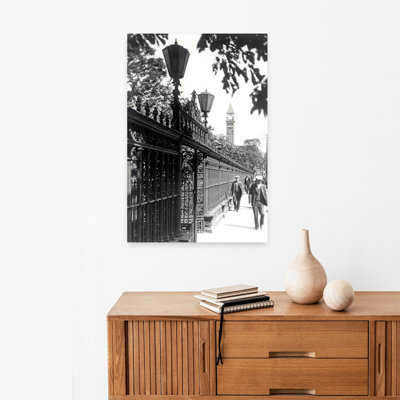 Marcher, architecture abstraite, art urbain