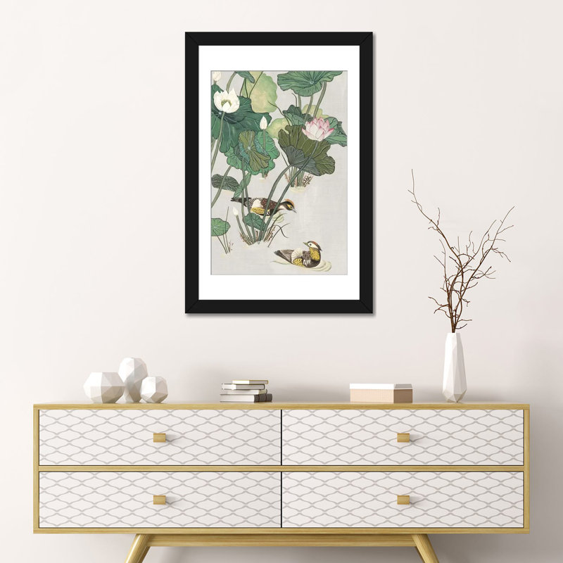 «Lotus Pond I», impression sur toile, H 32 po x l 24 po x P 1 po, Papier d'art encadré noir, Blanc