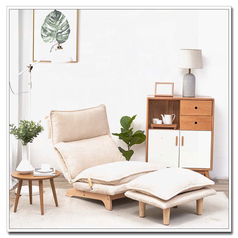 Chaise rembourrée avec repose-pieds, Beige