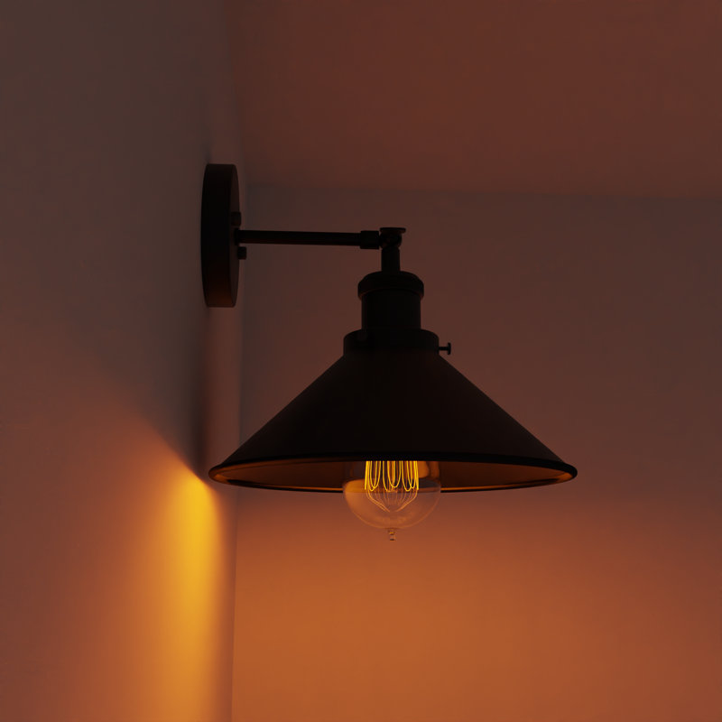 Iain Armed Sconce