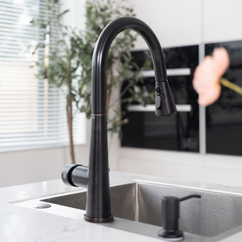 Robinet de cuisine rétractable à poignée simple avec support magnétique, Bronze huilé