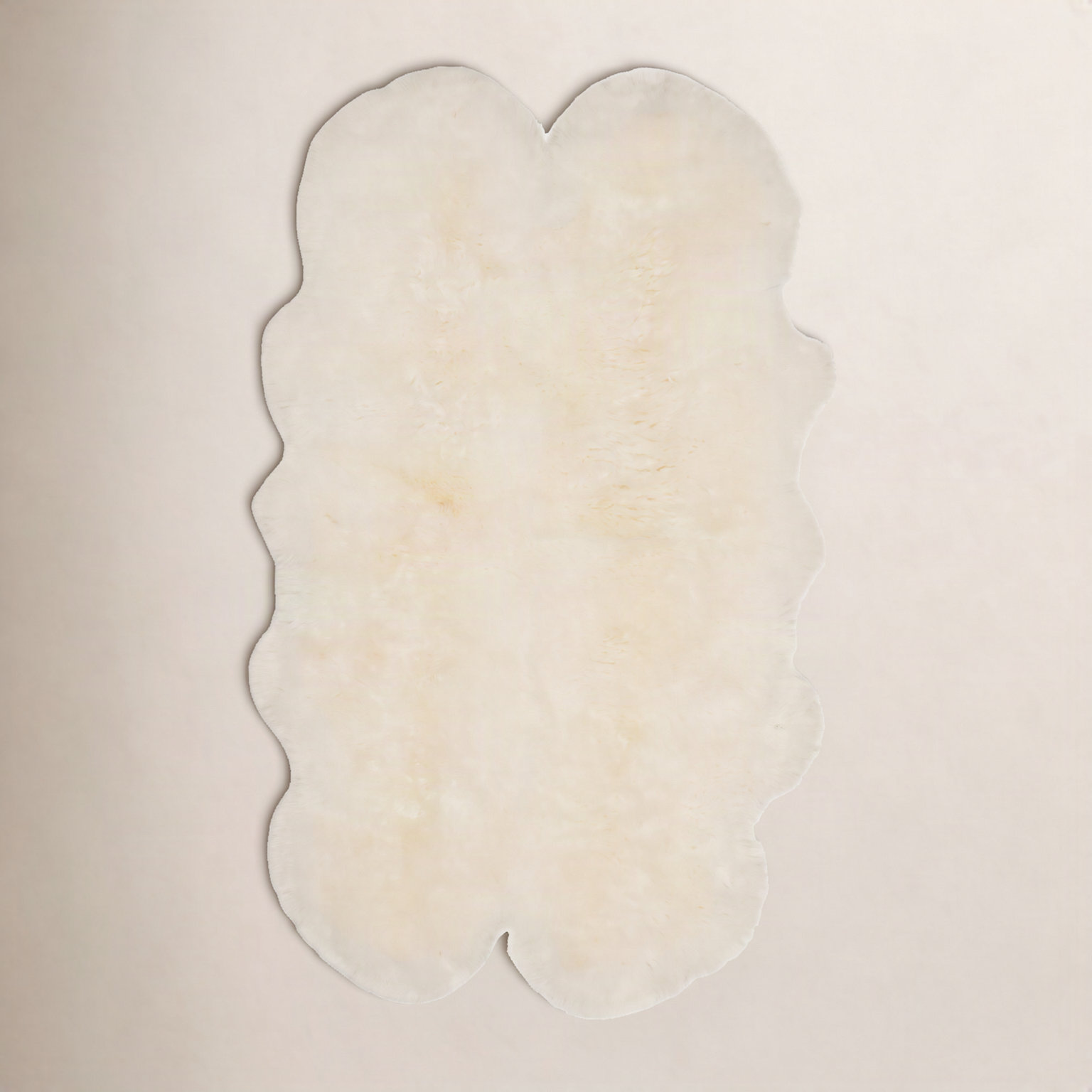 Mera White Handmade Sheepskin Rug, RECTANGLE 3'7" x 6'