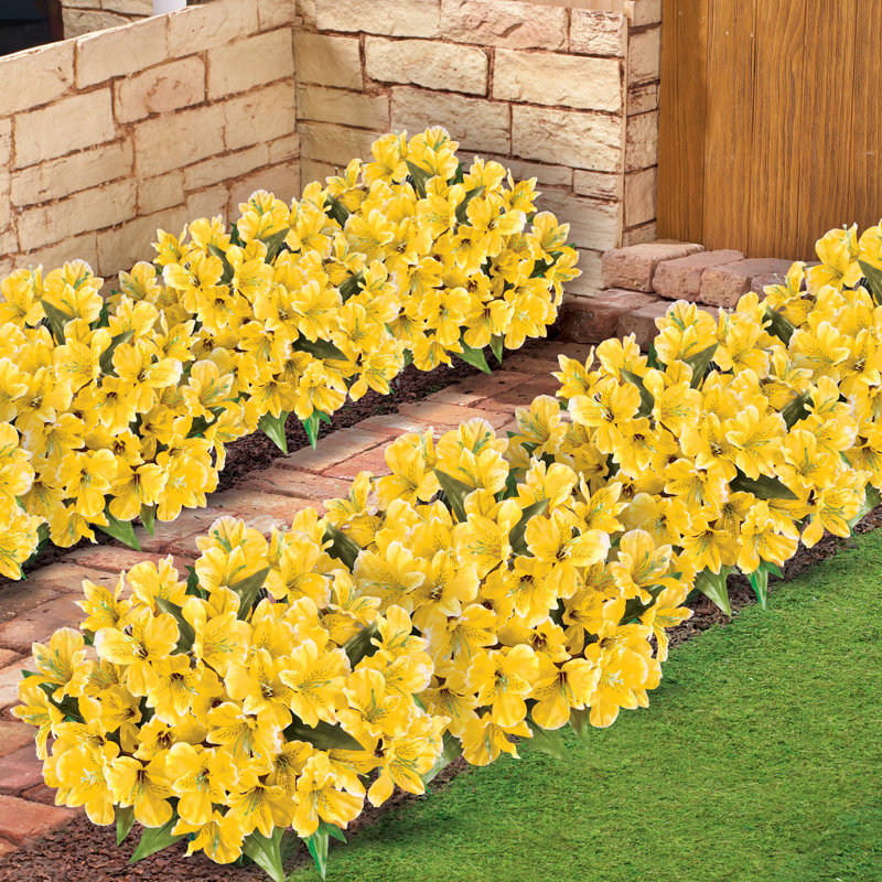 Lillies Arrangement, Yellow