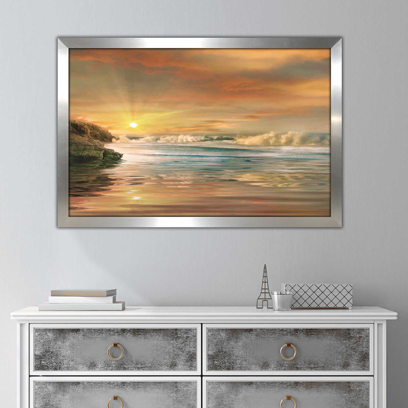 «Sundown», reproduction de photo encadrée, H 21,5 po x l 27,5 po x P 0,75 po, Encadrement argenté