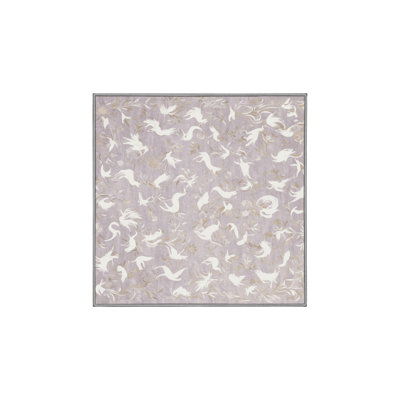 Tapis gris soyeux et moelleux