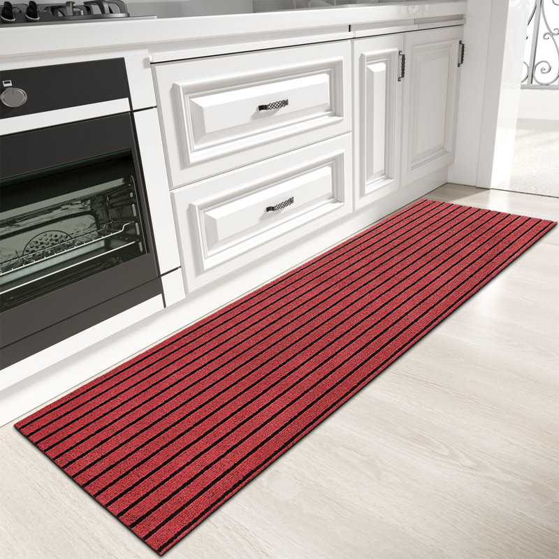 Tapis de cuisine Danyielle, Tapis de couloir 1 pi 5 po x 6 pi 7 po, Rouge