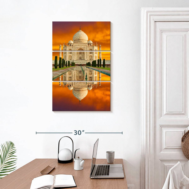 Masam Taj Mahal At Sundown