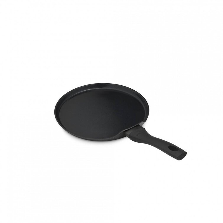 https://assets.wfcdn.com/im/58439911/resize-h755-w755%5Ecompr-r85/6669/66698519/MaximaHouse+Ceramic+Non+Stick+10.2%27%27+Crepe+Pan.jpg