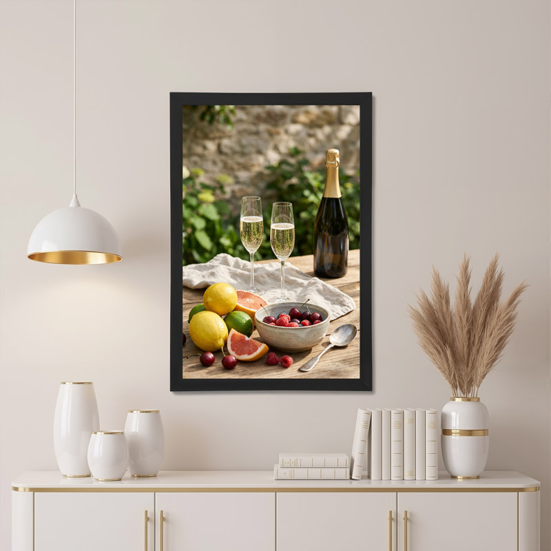 «Mousseux bouteille de vin et verres avec fruits mélangés sur bois», H 24 po x l 16 po