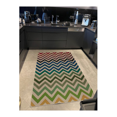 Machine Washable Light Themed Multicolor Zigzag Geometric Patterned Modern Decorative Rug