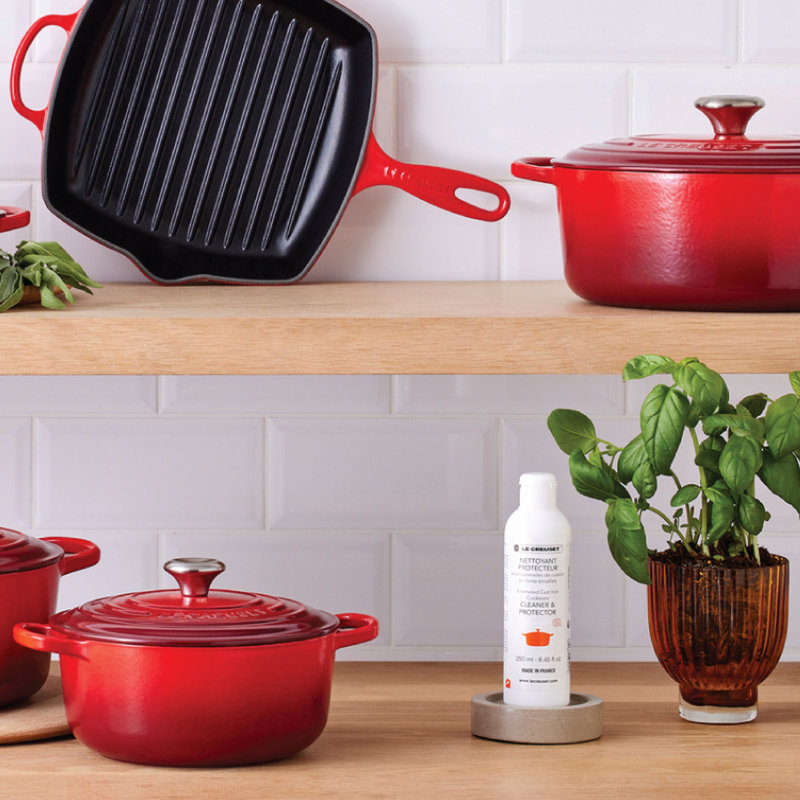 Le Creuset Cast Iron Cleaner, 8.45oz.