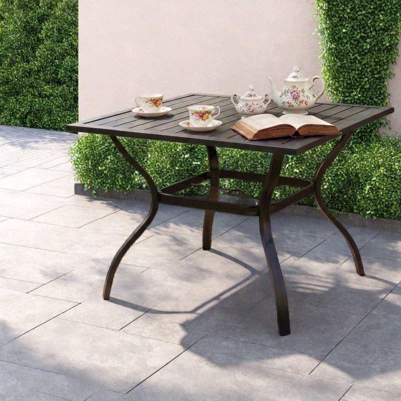Table de patio carrée en métal durable de style moderne, parfaite pour les repas en plein air