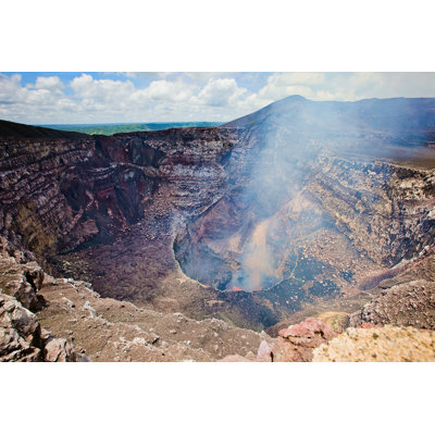 «Masaya Volcano» par Christa Boaz