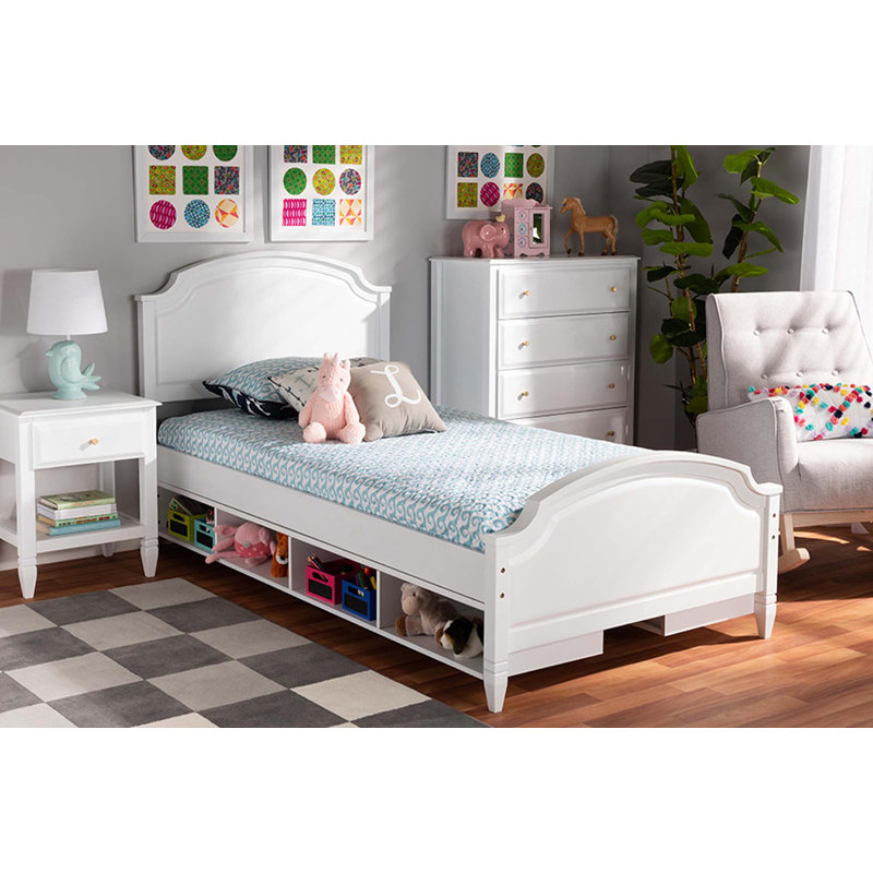 Lit plateforme en bois massif Linndale, Simple