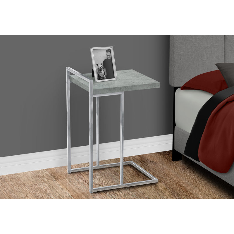  Table de bout transitionnelle en bois et métal gris et argent 27 po