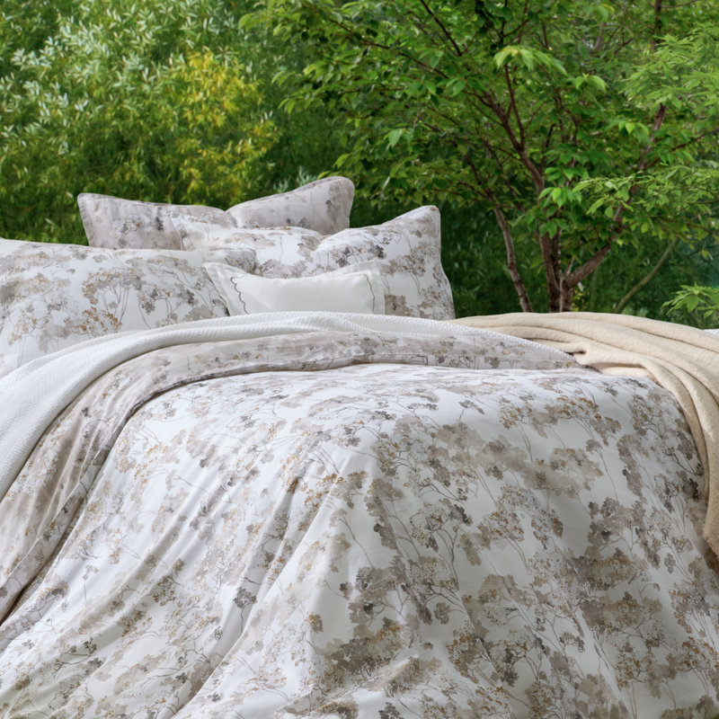 Cynthia Linen Set, Twin Duvet Cover + 3 Additional Pieces