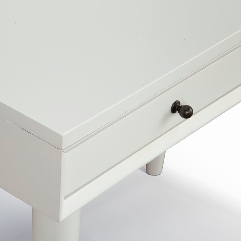 Bureau Williams, Blanc