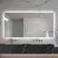 Miroir de salle de bain 28 po x 60 po à DEL, résistant à la corrosion, trois couleurs à intensité variable, miroir rétroéclairé avec fonction de désembuage à une touche